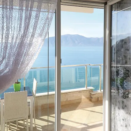 Two-bedroom In * Wlora